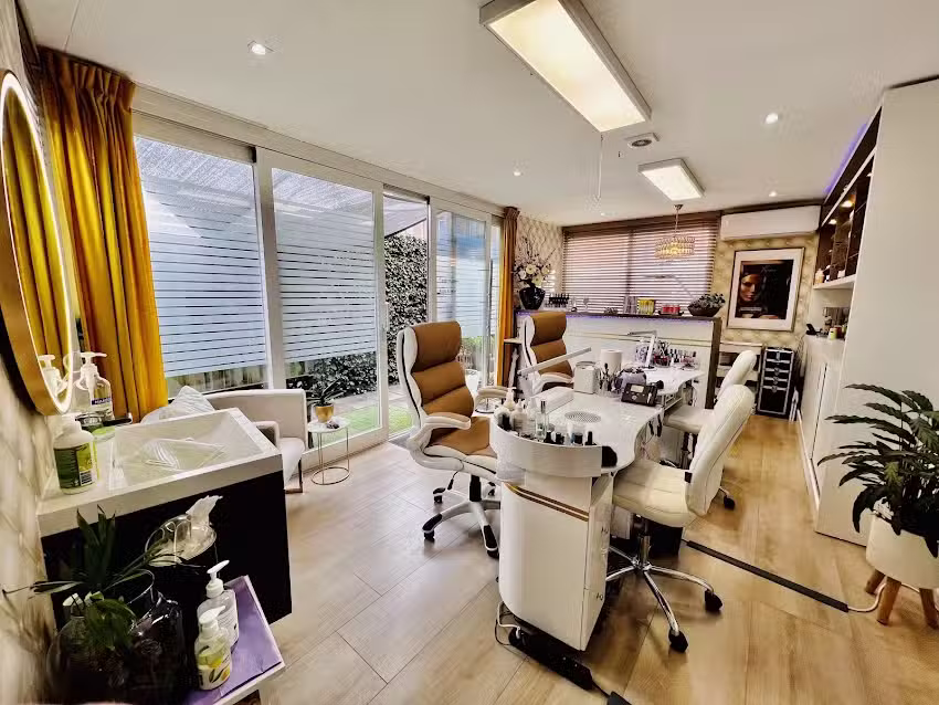 Anh Kim PMU & Beauty