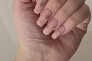 Ari.Nails