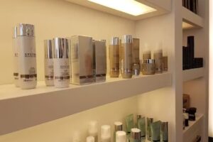 Artistic Hair & Beauty