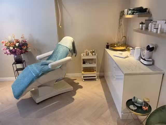 Beauty and Nails by Teuntje