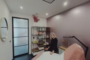 Beauty Lounge by Judith