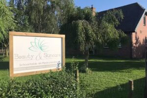 Beauty & Skincare by Esther