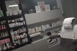 Beauty Stylist Raymondo