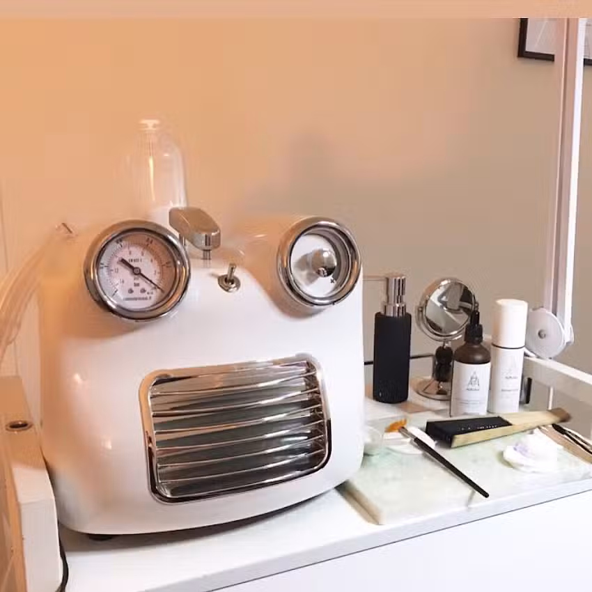 Brows & Beauty House