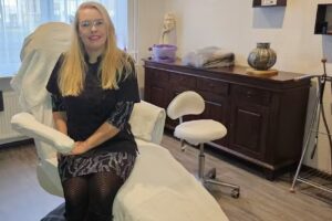 Carla’s Nails & Beauty