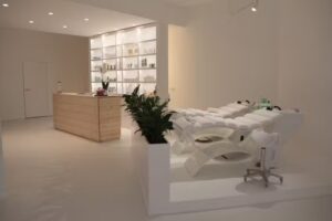 ChiFame Skin and Curls