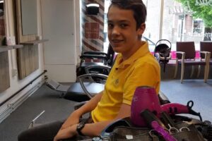 Della Luna Kapper en meer