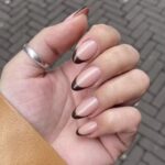 Ezoncs Beauty Salon | Biab nagels | Acrylnagels Den haag