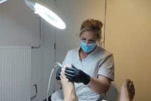 Feet by M.E. Pedicure