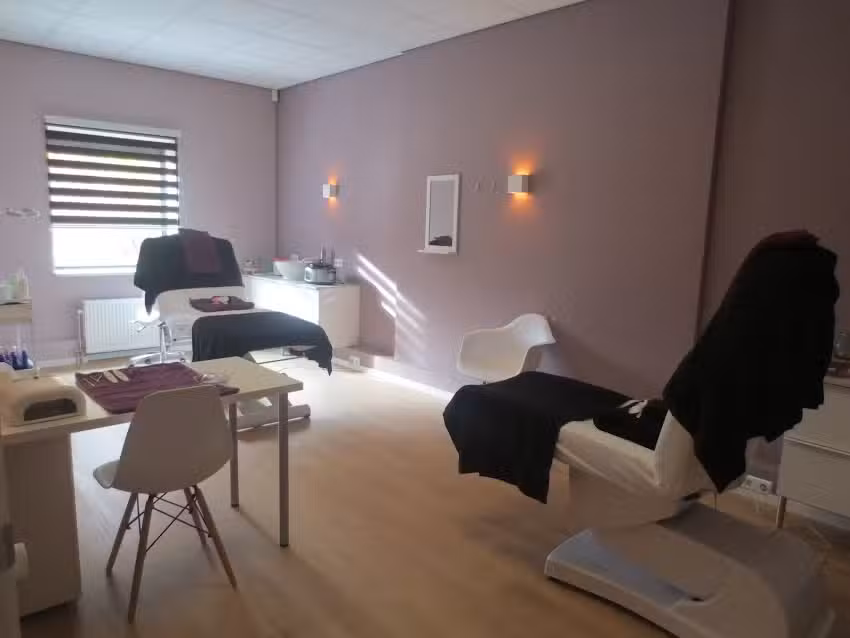 Fossa Bellezza Schoonheid, Pedicure & Massagesalon