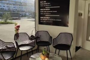 Friends Skin-Therapy