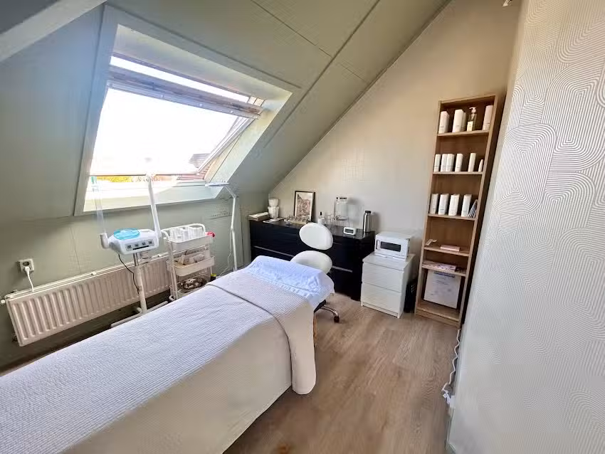 Glowing Beauty Salon