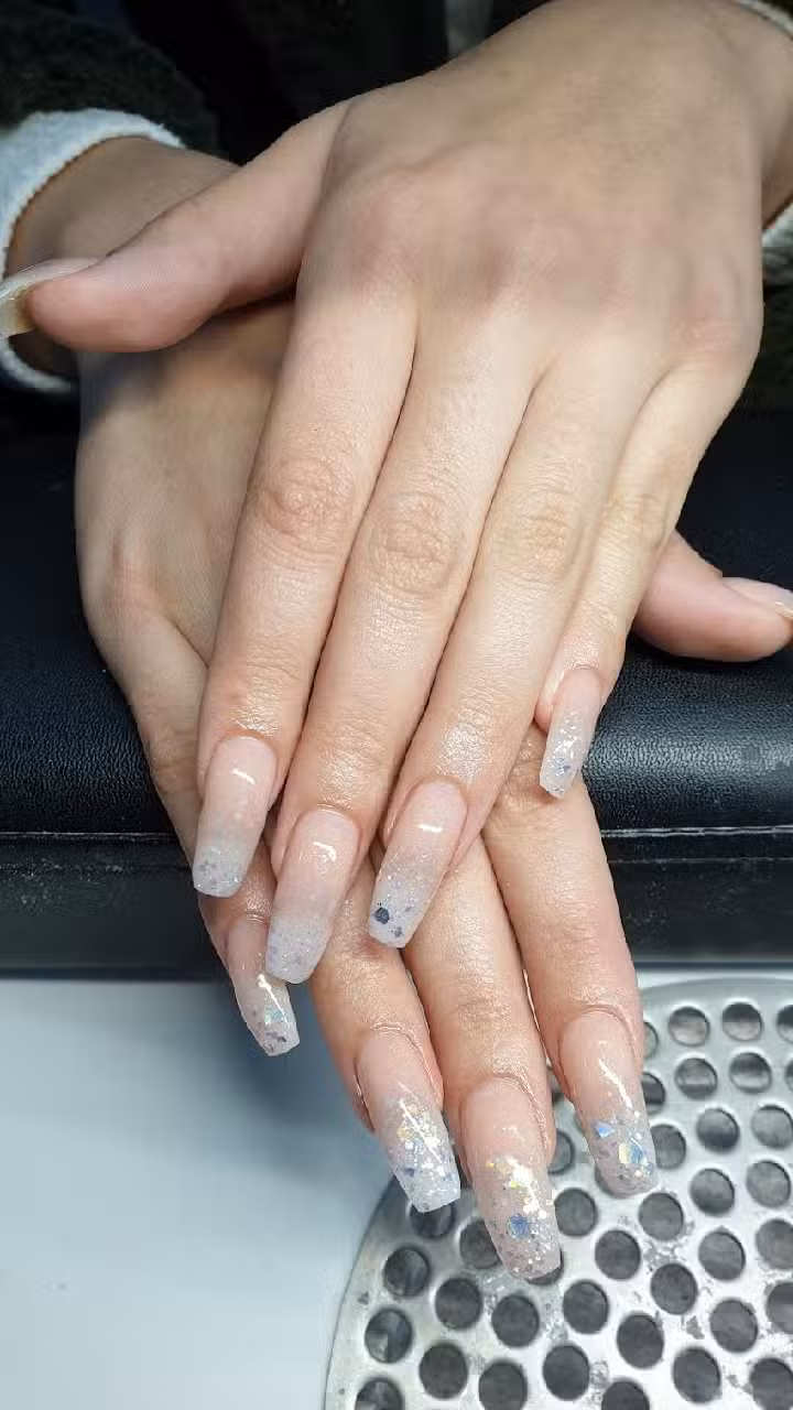 HH Nails