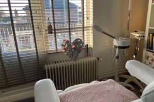 Huidinstituut Esther Akker