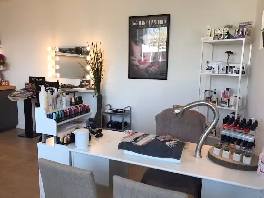 Kylie’s Beauty & Nails