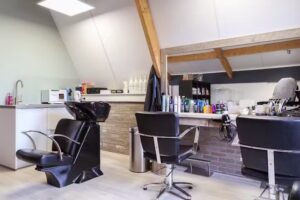 LA VANITÀ | nails • pmu • hair • brows