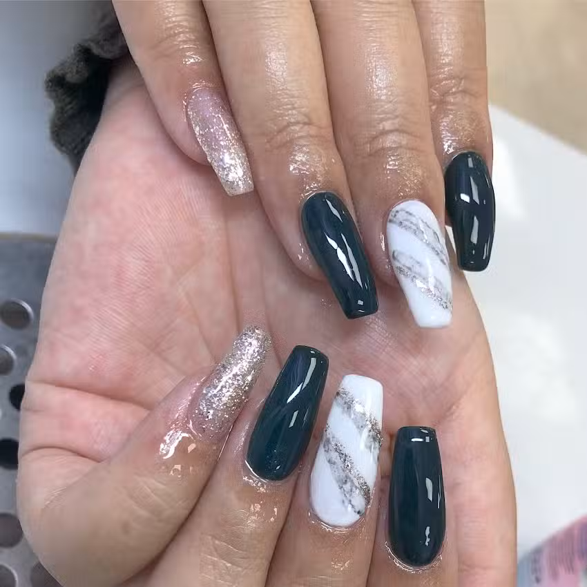 Le Nails