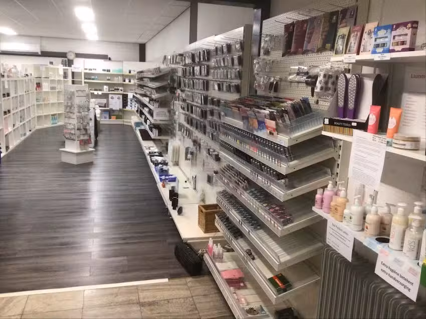 LiKa Nail Center Helmond – nagelsalon, groothandel en opleidingen