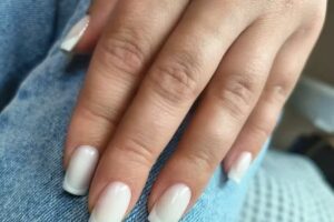 Lines of Beauty. High quality lashes, manicure and pedicure