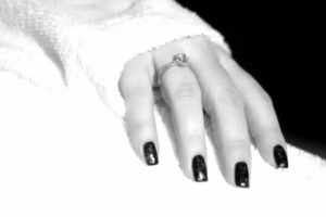 Lxnbyc | Wimperextensions | Haarextensions | Gellak nagels | Spijkenisse