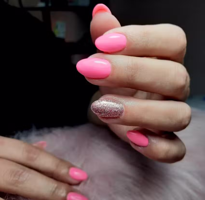 Mannie’s nails&more