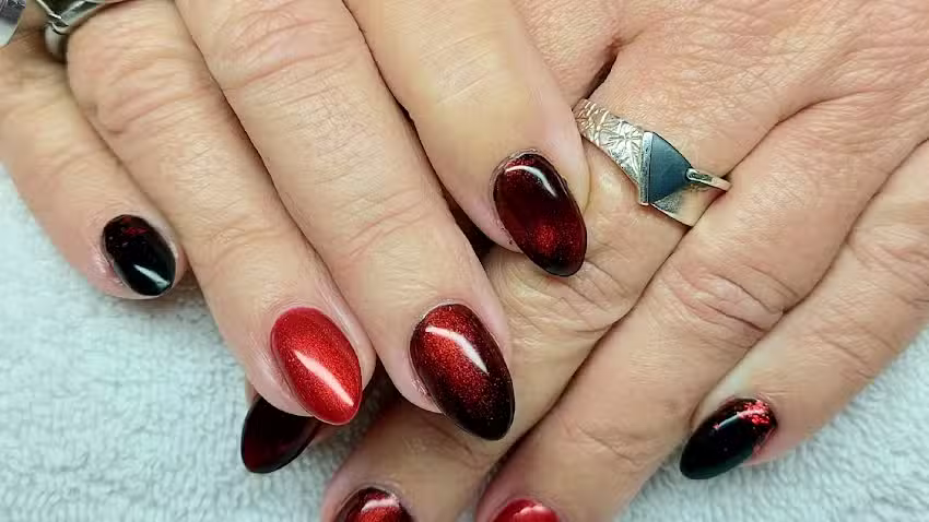 MARIËMMA Nagelstudio & Magneetsieraden