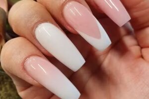 Miss nails & spa. Koopzondag(eerste en laatste zondag) open