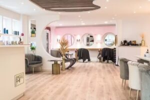 Nagelstudio Eindhoven – Amore Beauty – Dames kapper Strijp