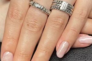 Nagelstyliste SasLakt – Saskia Schulting