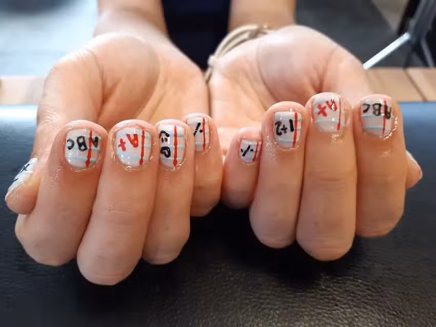 Nageltje Nieuw (Suus)