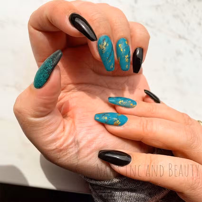 Nails by Nouk