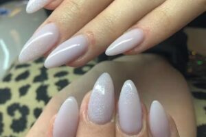 Nailzz & Zo Beverwijk