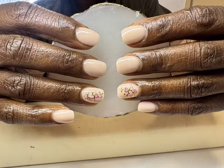 PAM Nails & Beauty