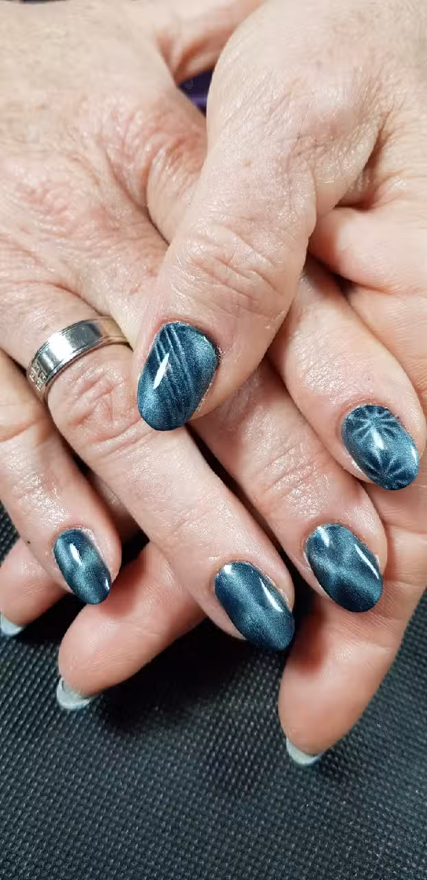 Precious Nails & Beauty