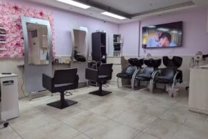 Rose beauty and nails