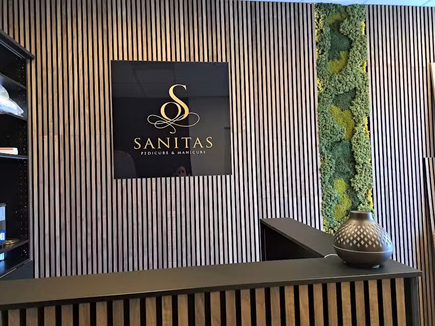 Sanitas Pedicure & Manicure
