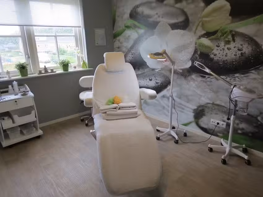Schoonheidssalon Bella Faccia en Pedicurepraktijk Bella Pedi