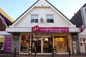 Schoonheidssalons en Beautycentrum Rodenburg en DA Drogisterij en Mooi Parfumerie en Ritualsshop