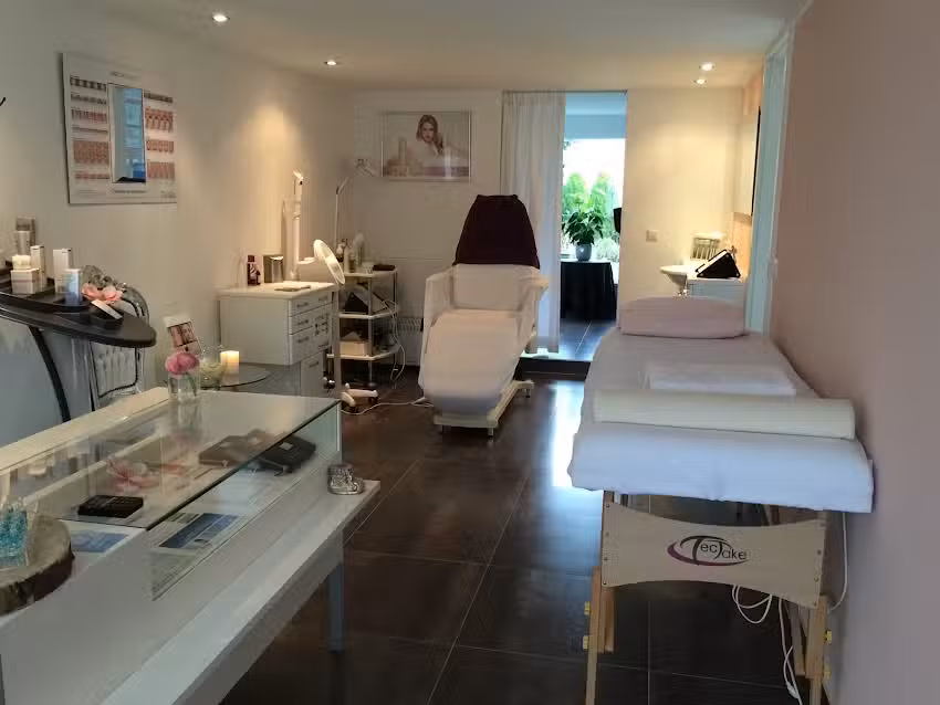 Skincare by Cindy Jonkers