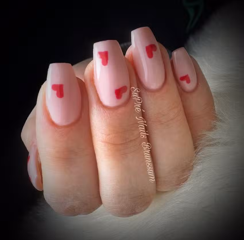 SuPré Nails