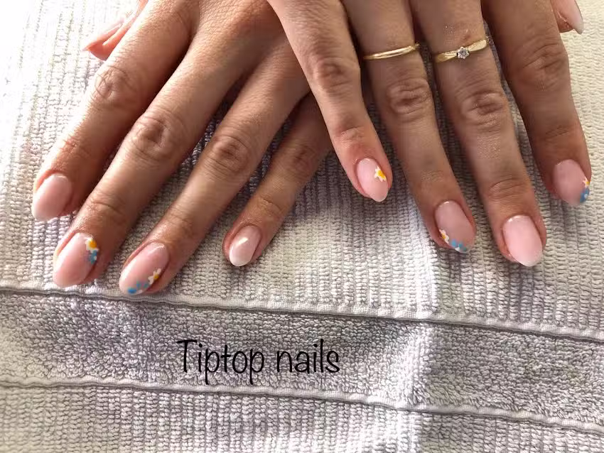 Tiptop Nails