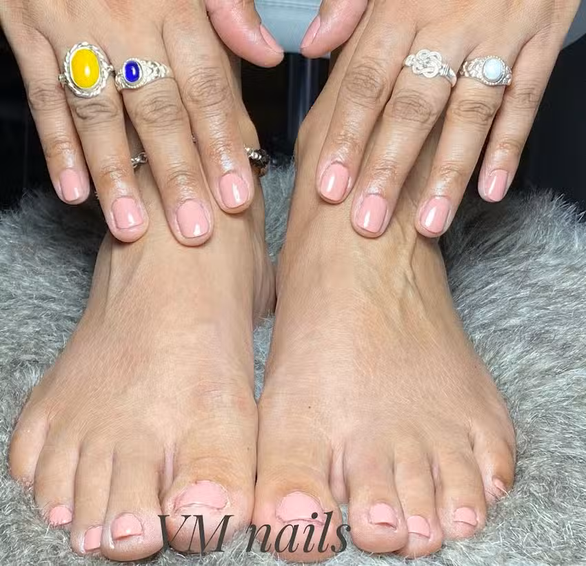 VM Nails