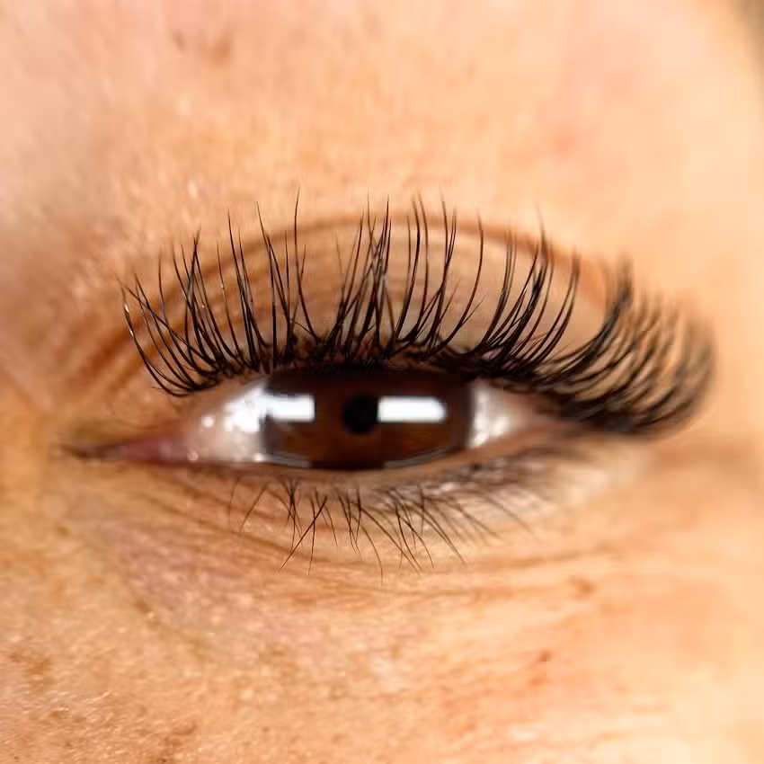 Wimperextensions Rotterdam Lashes & Looks