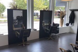 Younique Beauty & hair