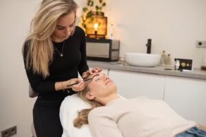 ZUIVER Skin & Brows Alkmaar